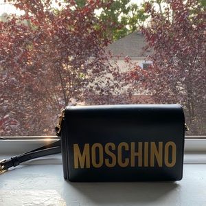 Mos chino bag 100 Authentic
